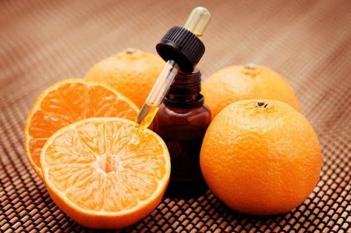 L'huile essentielle d'orange est un excellent tonique pour la peau